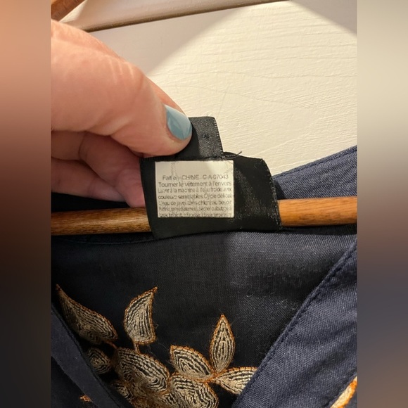 Embroidered Navy Floral Dress – ECI New York (Size 14) - Picture 7 of 12